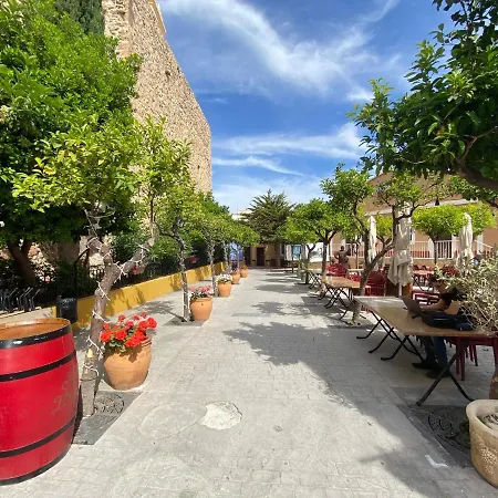 With Solarium/terrace. Daire *